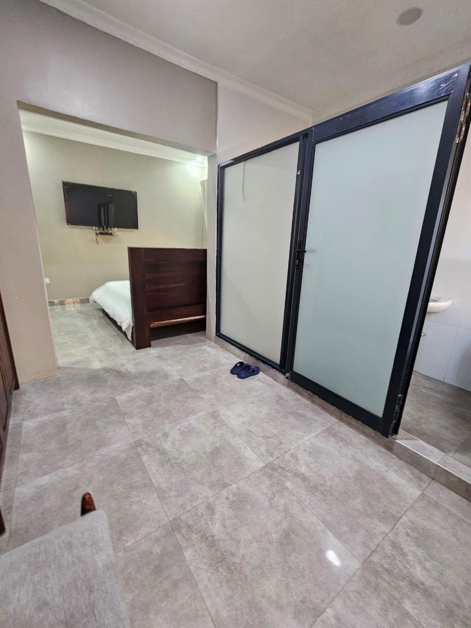 SINGLE LODGE KITWE